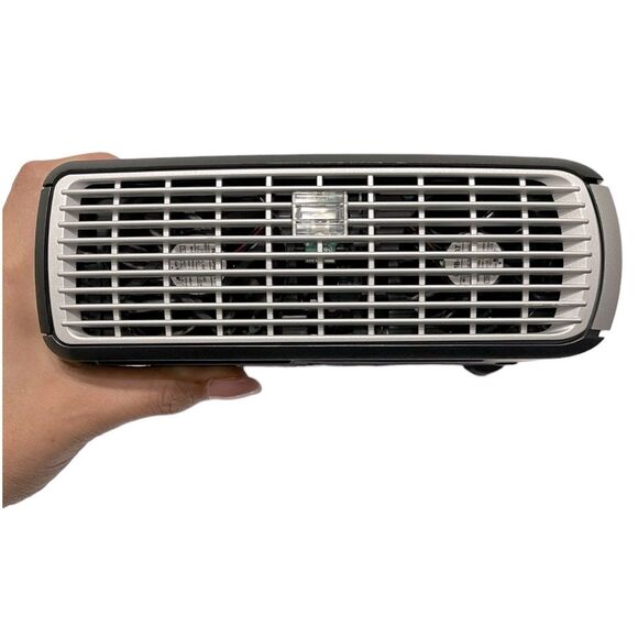 InFocus IN32 DLP LCD Projector with Carry Case - Picture 11 of 15